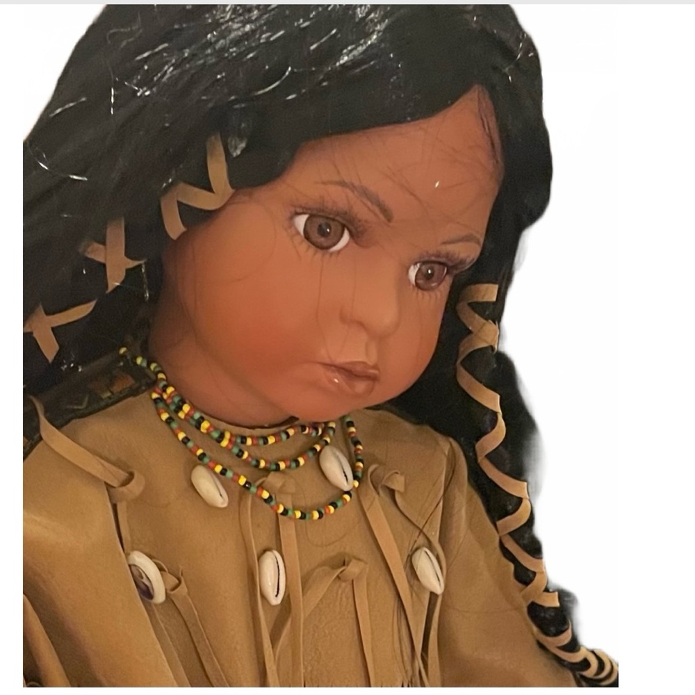 Fayzah Spanos Native American PRECIOUS HEIRLOOM DOLL. Vintage with papoose